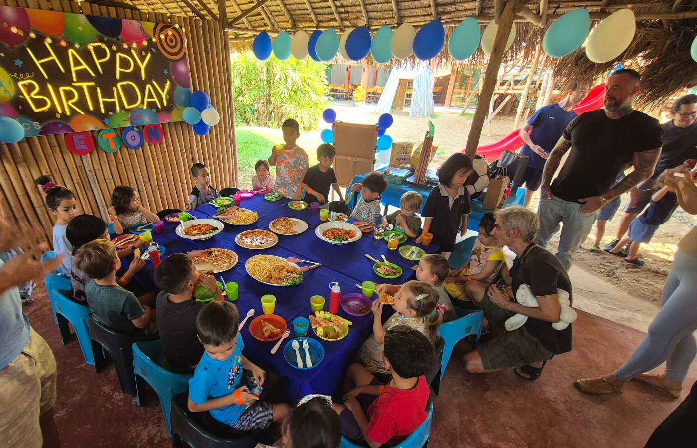 Kindergeburtstag Thailand
